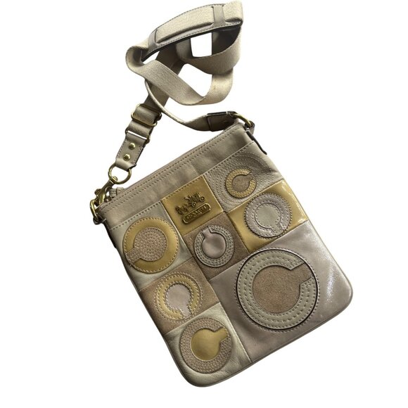 Coach Kitt Messenger Crossbody Bag In Signature Canvas Patchwork - Picture 9 of 11